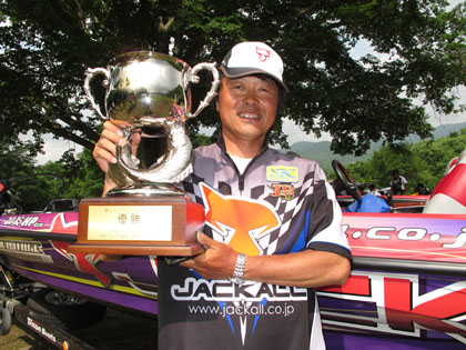 20100704- kato_win1.jpg